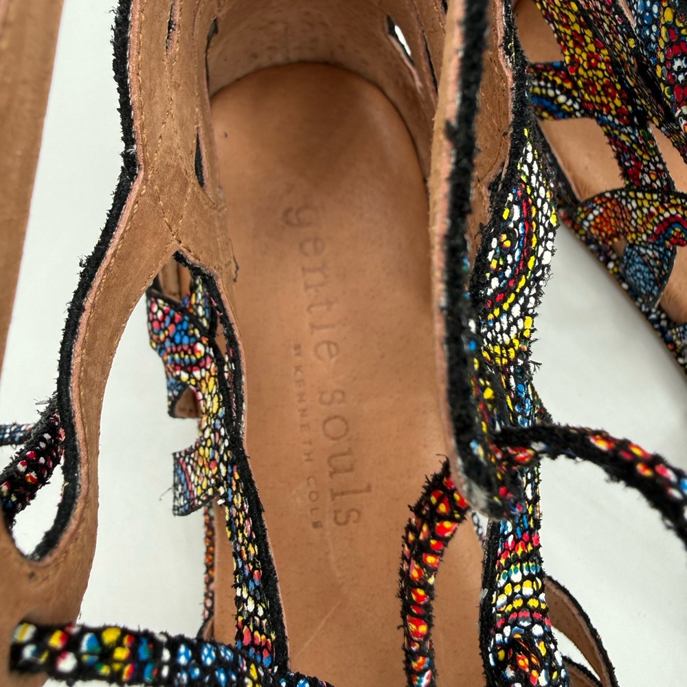 Gentle Souls By Kenneth Cole Break My Heart Colorful Gladiator Strappy Sandals - Picture 16 of 16